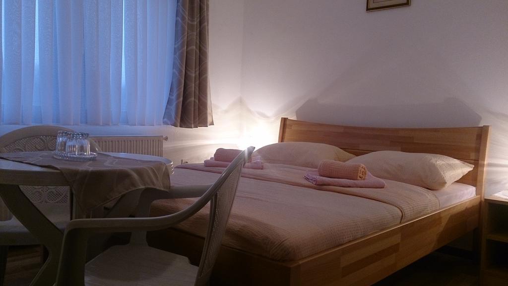 Apartman Marija Brajdic Rakovica Bagian luar foto