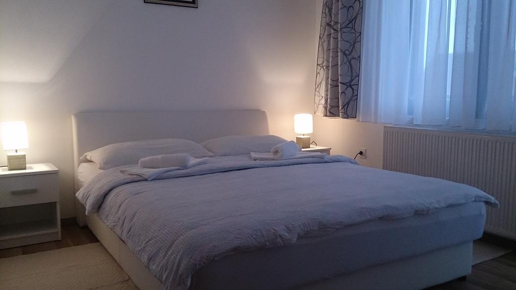 Apartman Marija Brajdic Rakovica Bagian luar foto